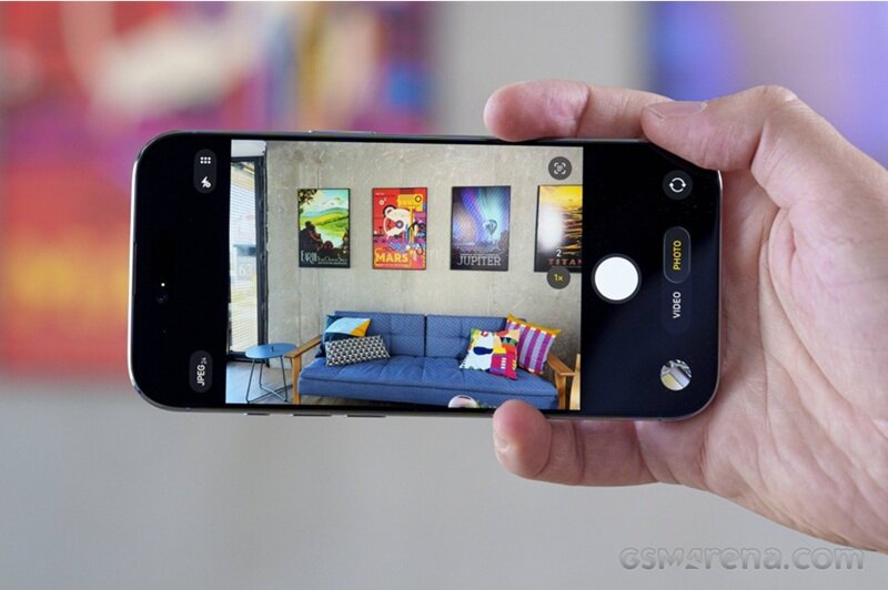 iPhone Air “sập giá” tới 7 triệu đồng, người dùng Việt hưởng lợi