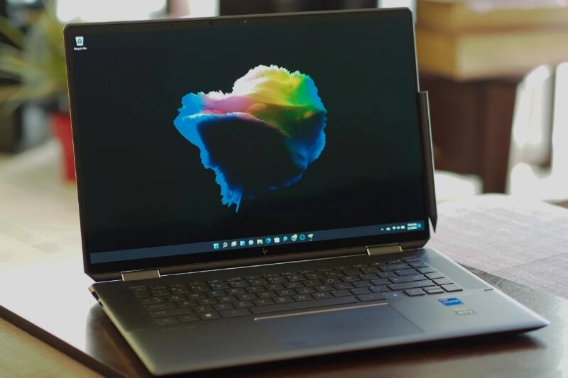 Laptop 16 inch tốt nhất 2023 - HP Spectre x360 16