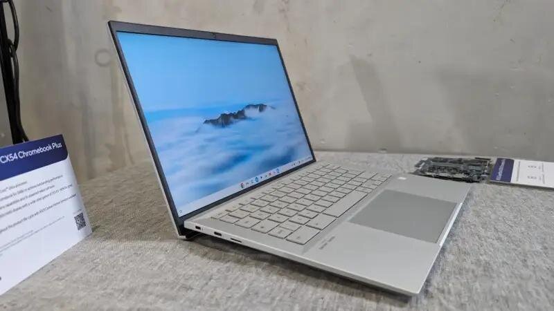 Asus ExpertBook CX54: Định nghĩa lại Chromebook cao cấp cho khối doanh nghiệp!