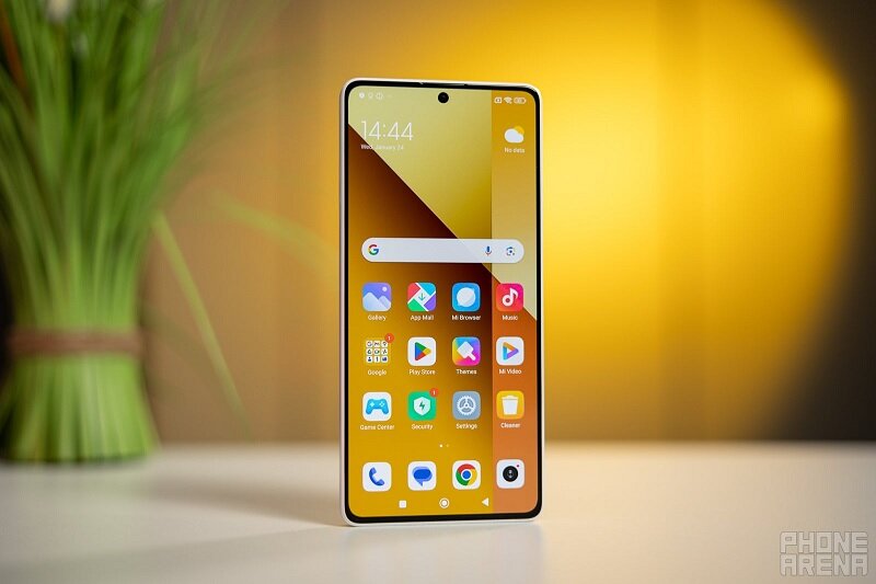 Xiaomi Redmi Note 13 phiên bản 5G giảm giá còn 3 triệu đồng, màn hình 120Hz, chip 