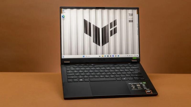 Đánh giá ASUS TUF Gaming A14 (2024) - Mỏng nhẹ quá mức đối với một chiếc laptop gaming