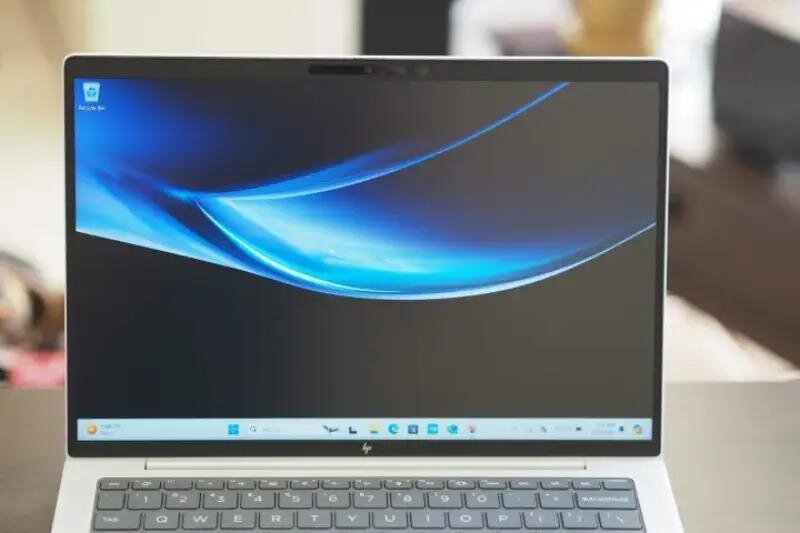 HP EliteBook x360 1040 G11 - Khung nhôm đẹp mắt, Core Ultra 7 mạnh mẽ