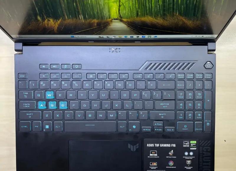 Đánh giá ASUS TUF Gaming F16 (2025) - Thiết kế mới, cấu hình cũ, liệu có đáng mua?