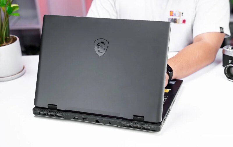 Đánh giá laptop MSI Sword 16 HX (2024) -