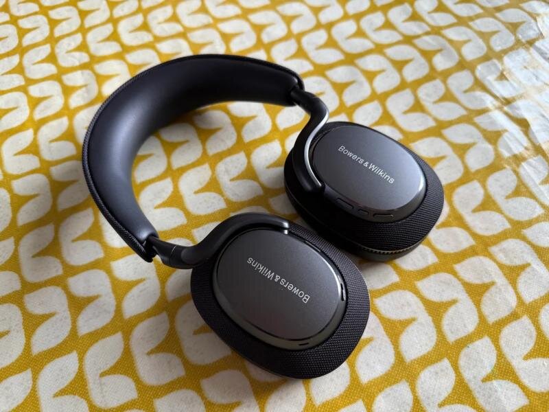 Tai nghe Bowers & Wilkins Px7 S3 có xứng đáng với giá tiền hay không?