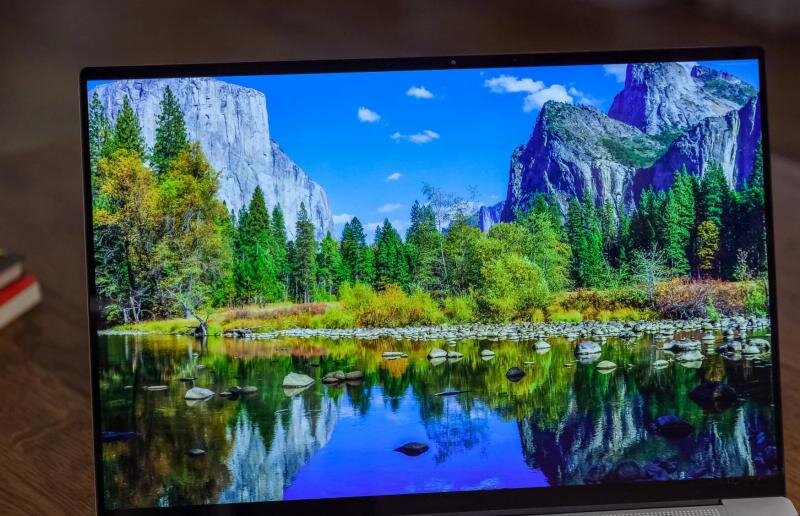 Asus Zenbook S 16: Sự kết hợp hoàn hảo giữa hiệu năng và thiết kế cao cấp?
