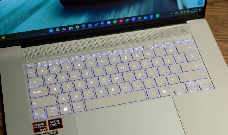 Asus Zenbook S 16: Sự kết hợp hoàn hảo giữa hiệu năng và thiết kế cao cấp?
