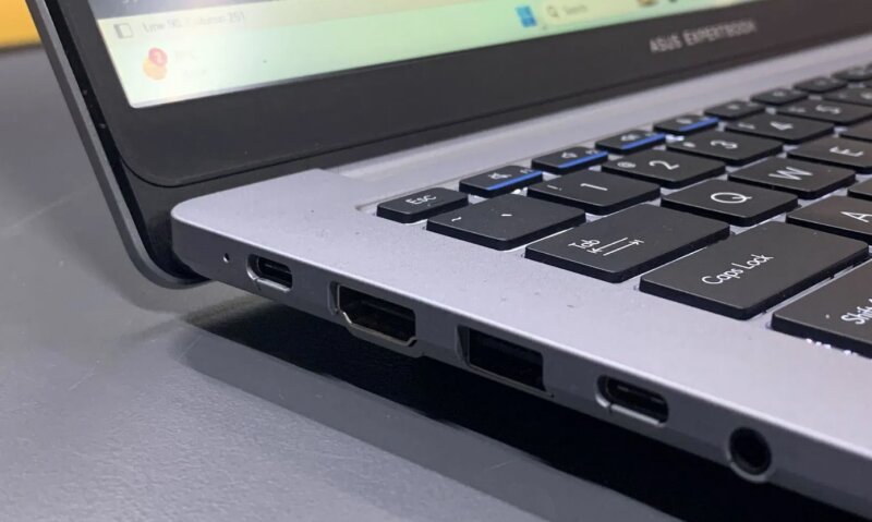 Asus ExpertBook P1 (2025): Máy tính xách tay doanh nhân đáng cân nhắc hay lựa chọn hụt hơi?