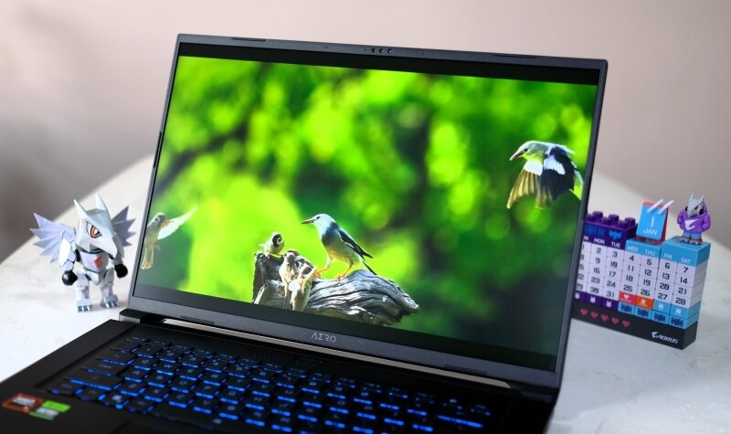 Gigabyte Aero X16 (2025): Đánh giá chi tiết laptop chơi game và sáng tạo nội dung tầm trung
