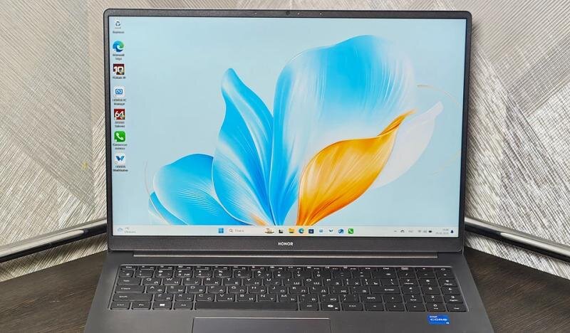 Honor MagicBook X16 2025: Cải tiến không nhiều nhưng giá trị sử dụng tăng lên