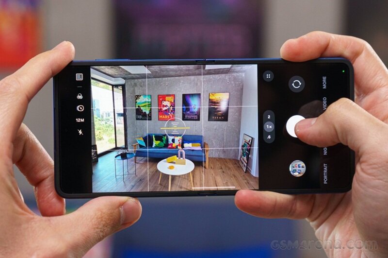 Đánh giá chi tiết điện thoại Samsung Galaxy Z Flip7 5G: Tiệm cận hoàn hảo!