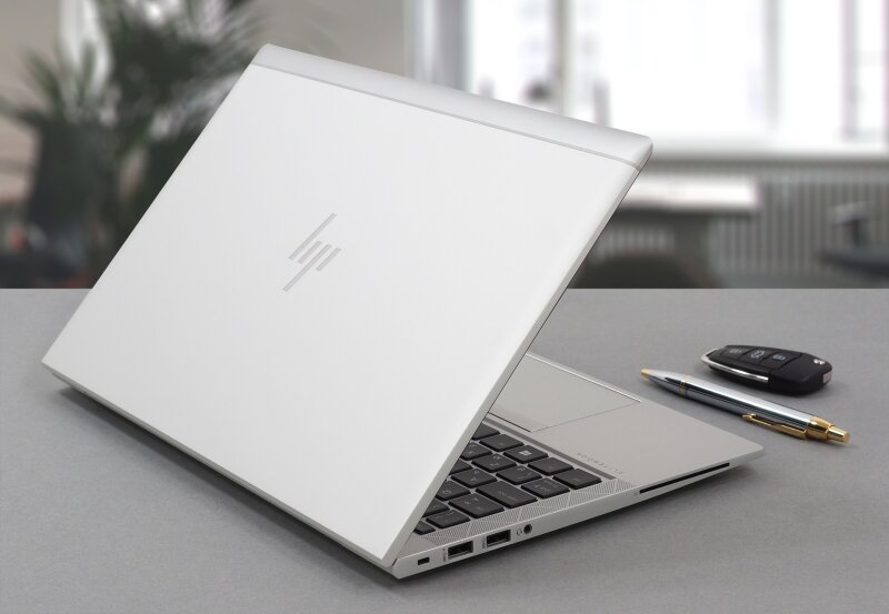 Đánh giá HP EliteBook 840 Aero G8: Siêu di động, an toàn và hiệu năng cân bằng