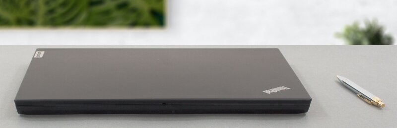 Lenovo ThinkPad P15v Gen 3: Đánh giá chi tiết workstation di động tầm trung