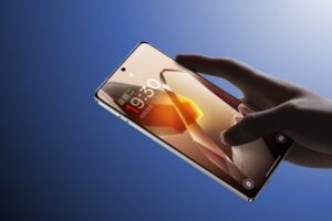 Gsmarena002 1730397063699 173039 16112025144608.jpg