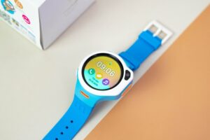 Dong ho thong minh tre em 1.jpeg